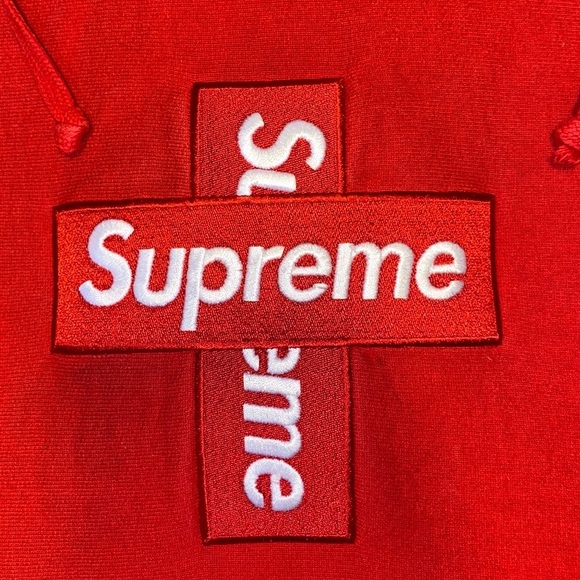 FW20 Supreme Cross Box Logo Hoodie - Picture 2 of 8